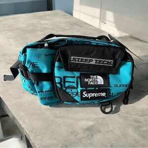 The North Face x Supreme Tech Waistbag Fannypack Teal Black